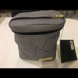 BNWT Jujube Fuel Cell - Queen Of The Nile